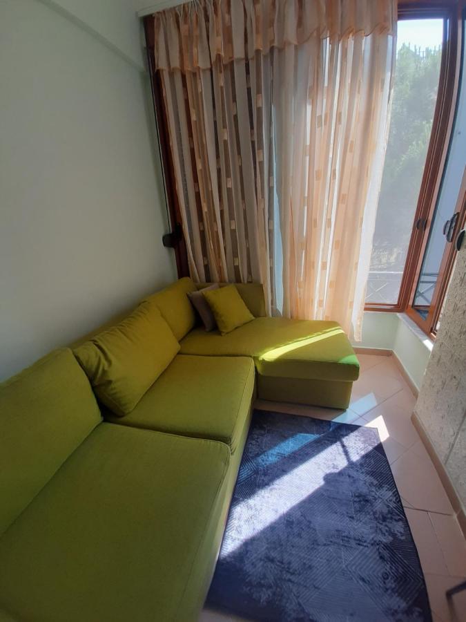 Ema'S Apartment Дуррес Экстерьер фото